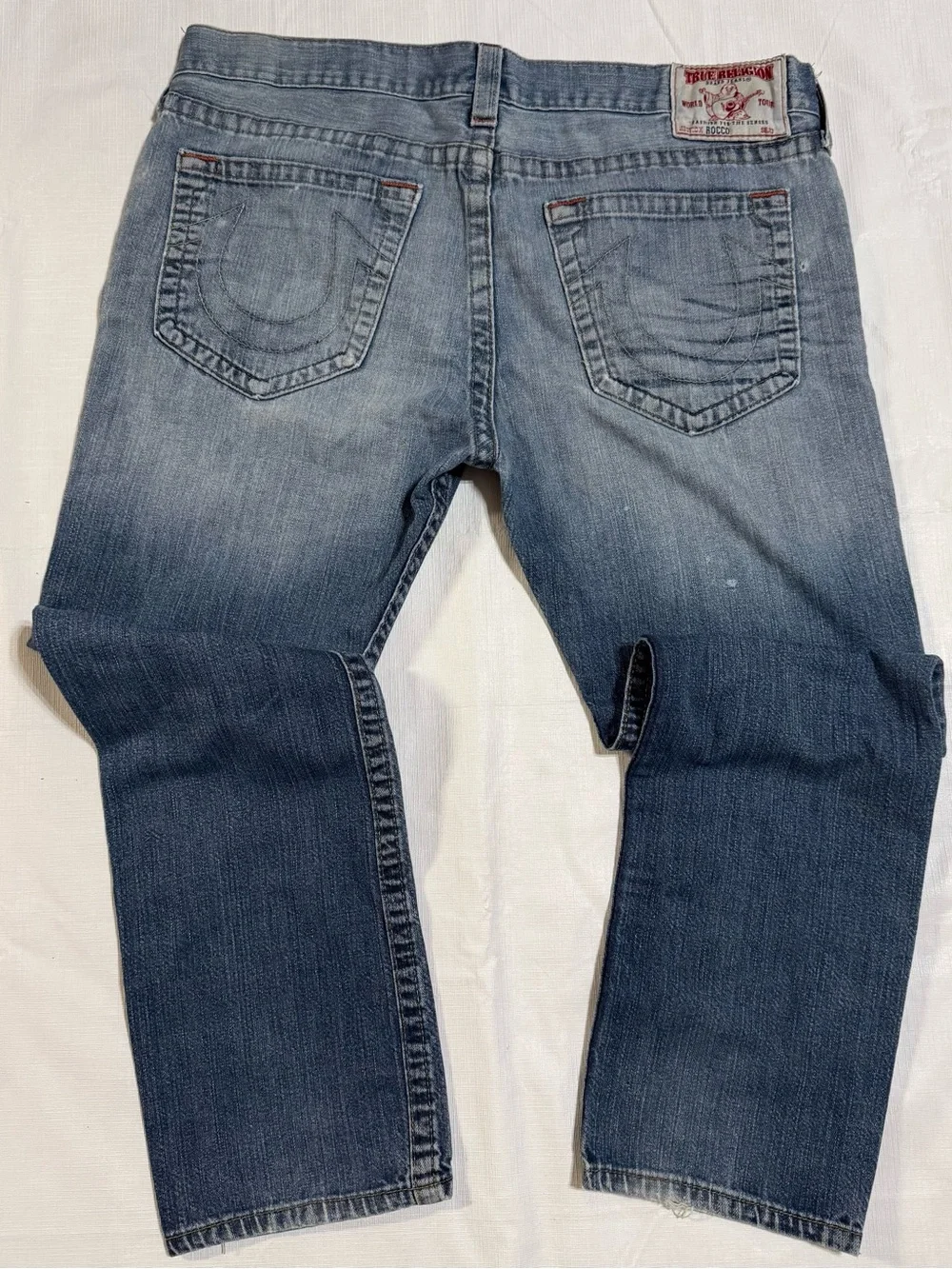 True religion Men's Distressed Blue Jeans - Casual Everyday Denim